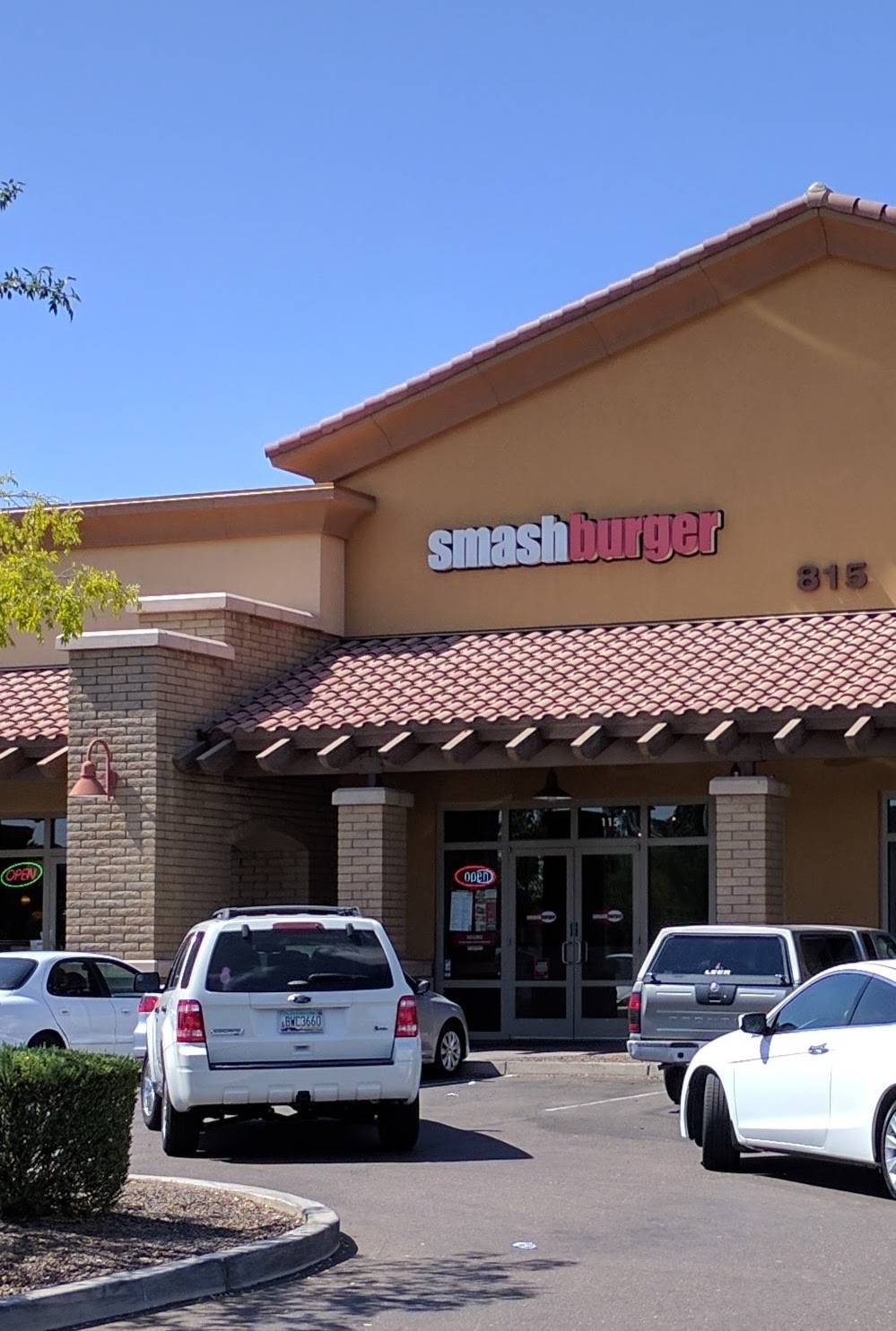 Smashburger | Delivery & Takeout Available | restaurant | 815 E Baseline Rd, Tempe, AZ 85283, USA | 4808389933 OR +1 480-838-9933