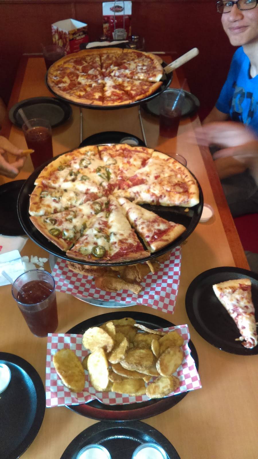 Shakeys Pizza Parlor | restaurant | 2023 East Cesar E Chavez Avenue, Los Angeles, CA 90033, USA | 3232639177 OR +1 323-263-9177