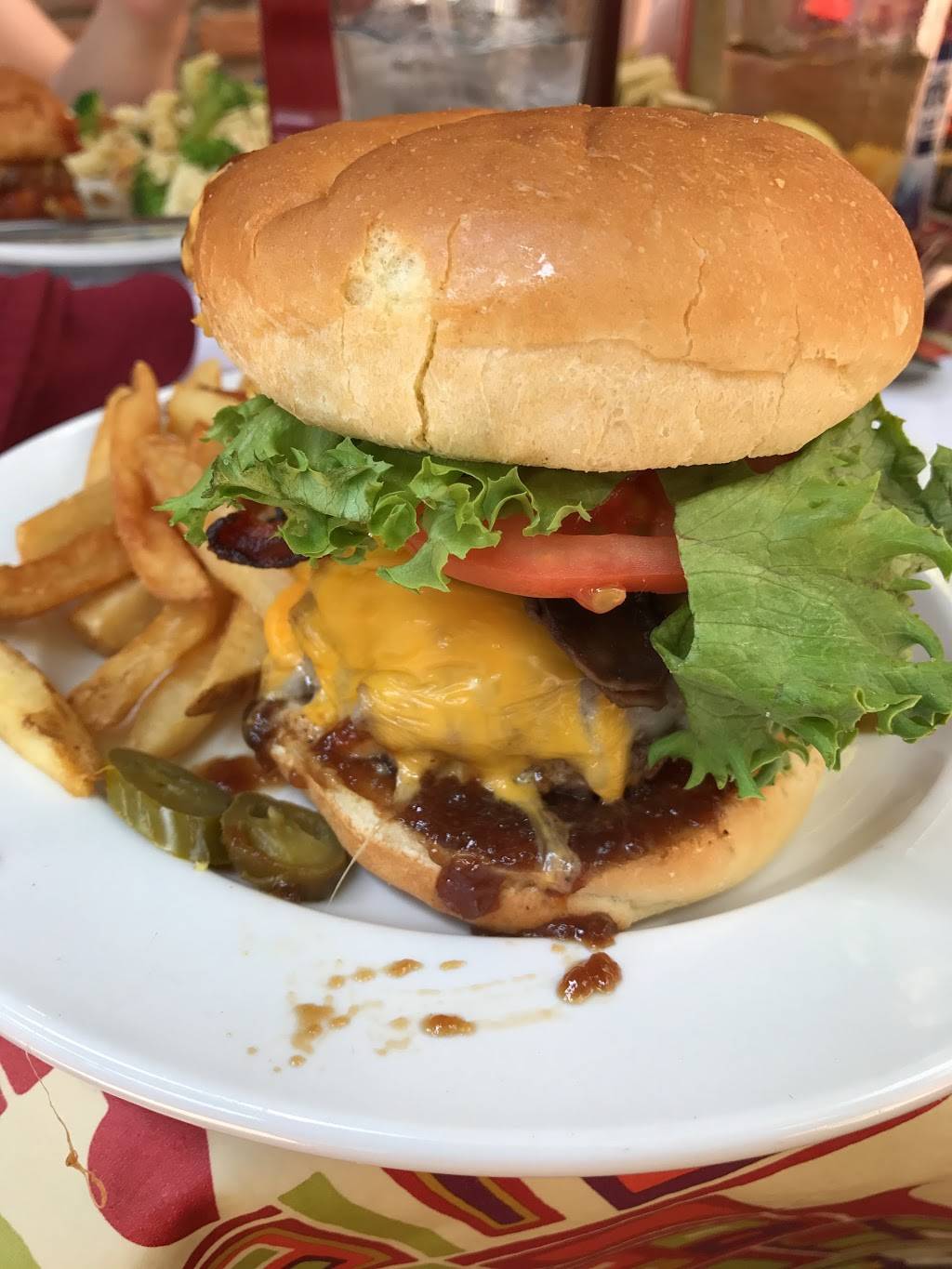 Arthurs | cafe | 3516 Edwards Rd, Cincinnati, OH 45208, USA | 5138715543 OR +1 513-871-5543