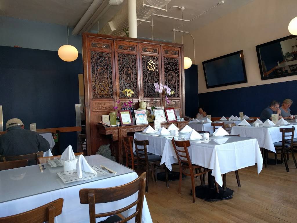 Erics Restaurant | restaurant | 1500 Church St, San Francisco, CA 94131, USA | 4152820919 OR +1 415-282-0919