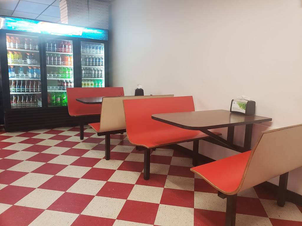 Louis Pizza | restaurant | 134 Newton Rd #4, Plaistow, NH 03865, USA | 6033821040 OR +1 603-382-1040