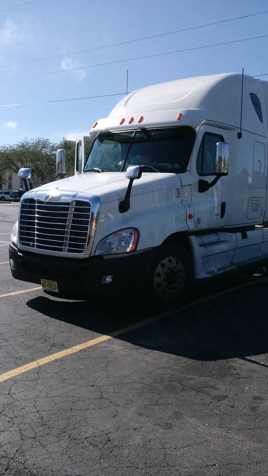 Dunkin | bakery | 2400 South, Rte 291, Independence, MO 64057, USA | 8169443544 OR +1 816-944-3544