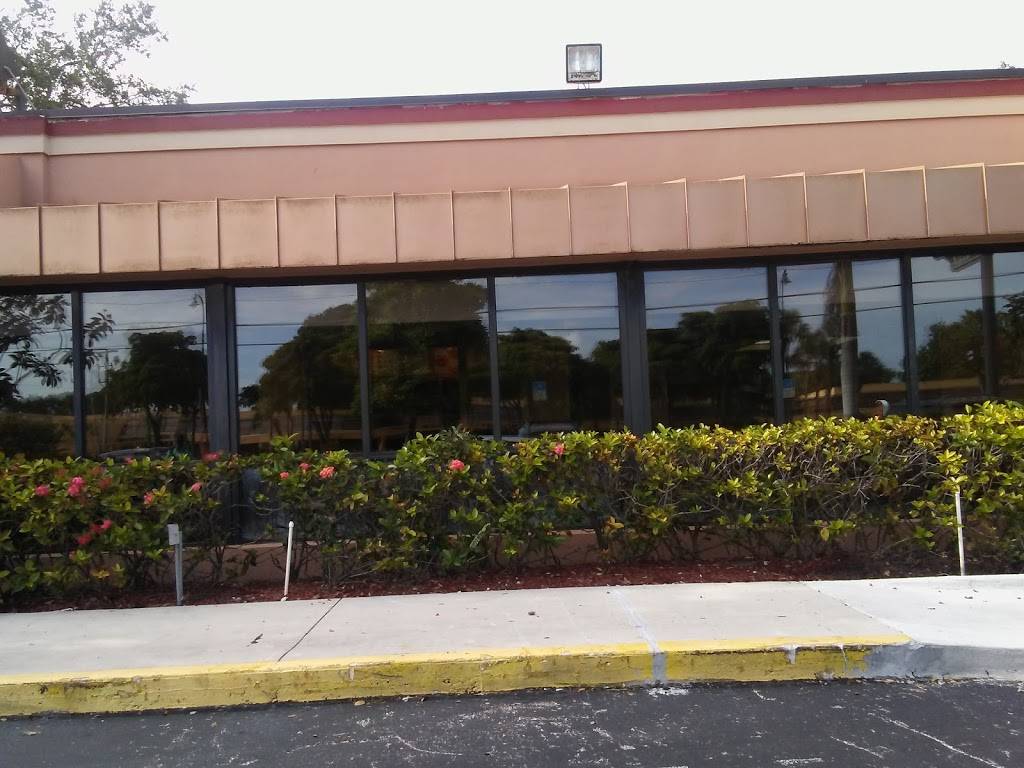 Wendys | restaurant | 355 W Hillsboro Blvd, Deerfield Beach, FL 33441, USA | 9544811882 OR +1 954-481-1882