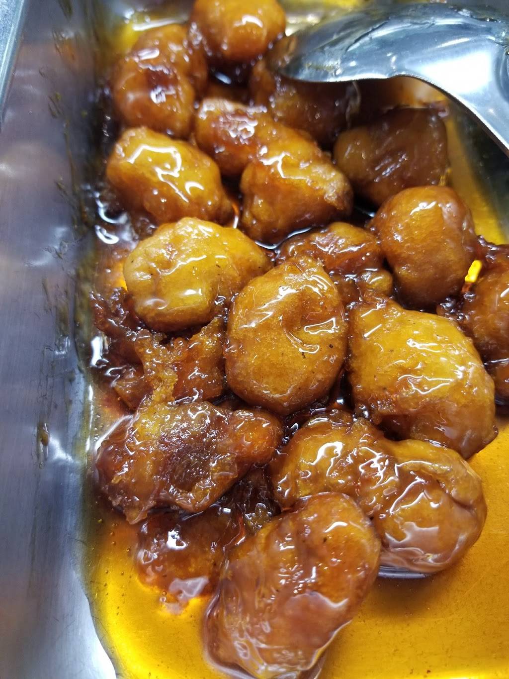 Sammys Chinese & Burgers | restaurant | 1151 Dundas St W, Mississauga, ON L5C 1C6, Canada | 9052778772 OR +1 905-277-8772