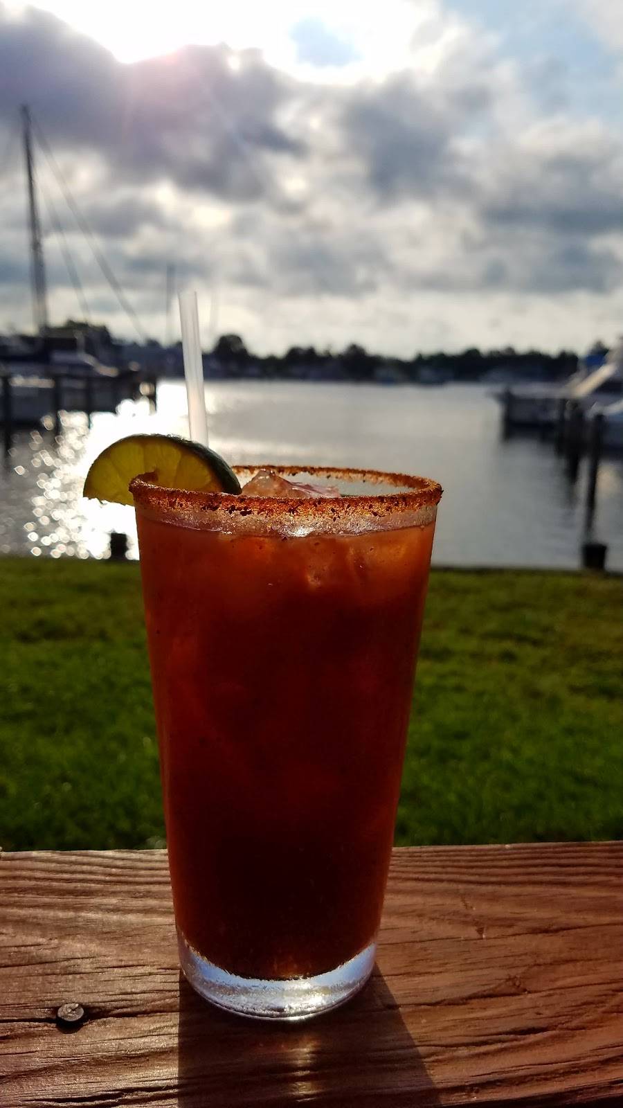 Anglers Seafood Bar And Grill | restaurant | 275 Lore Rd, Solomons, MD 20688, USA | 4103262772 OR +1 410-326-2772