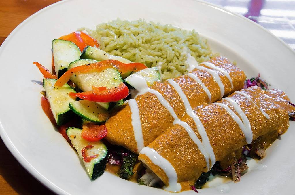 Cantina Laredo | restaurant | 6025 Royal Ln #250, Dallas, TX 75230, USA | 2142651610 OR +1 214-265-1610