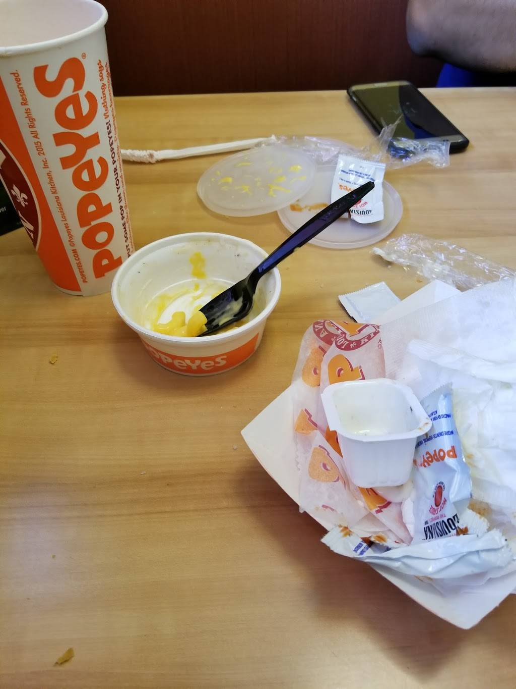 Popeyes Louisiana Kitchen | restaurant | 198 E Redlands Blvd, San Bernardino, CA 92408, USA | 9098241247 OR +1 909-824-1247