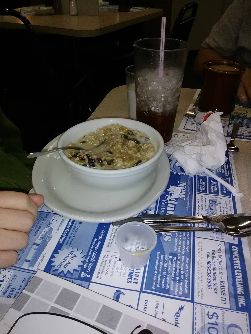 New Beginnings Restaurant | restaurant | 1506 Chicago Dr SW, Wyoming, MI 49509, USA | 6162433556 OR +1 616-243-3556