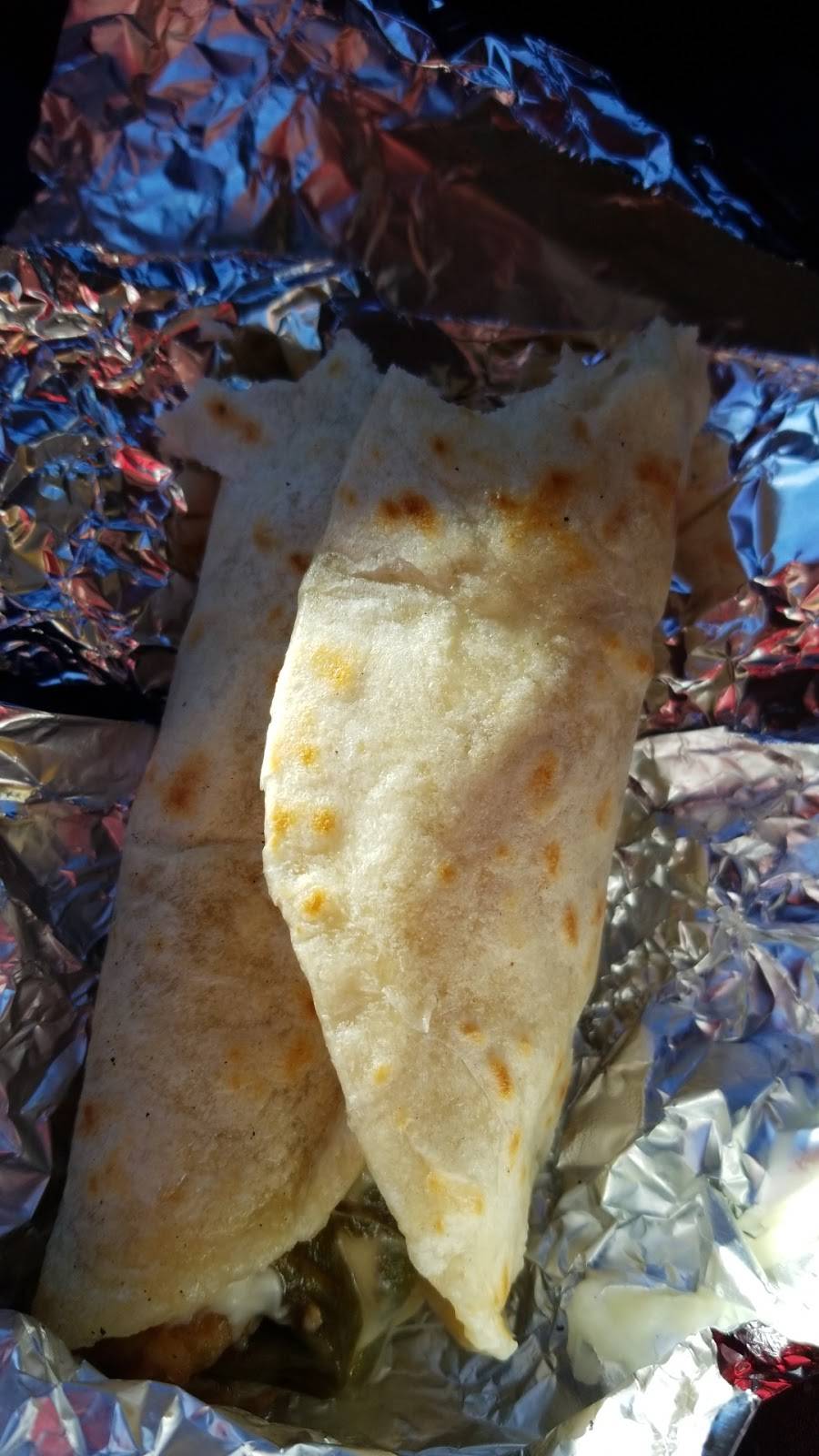 Willies Burritos | restaurant | 6106 St John Ave, Kansas City, MO 64123, USA | 8169165228 OR +1 816-916-5228