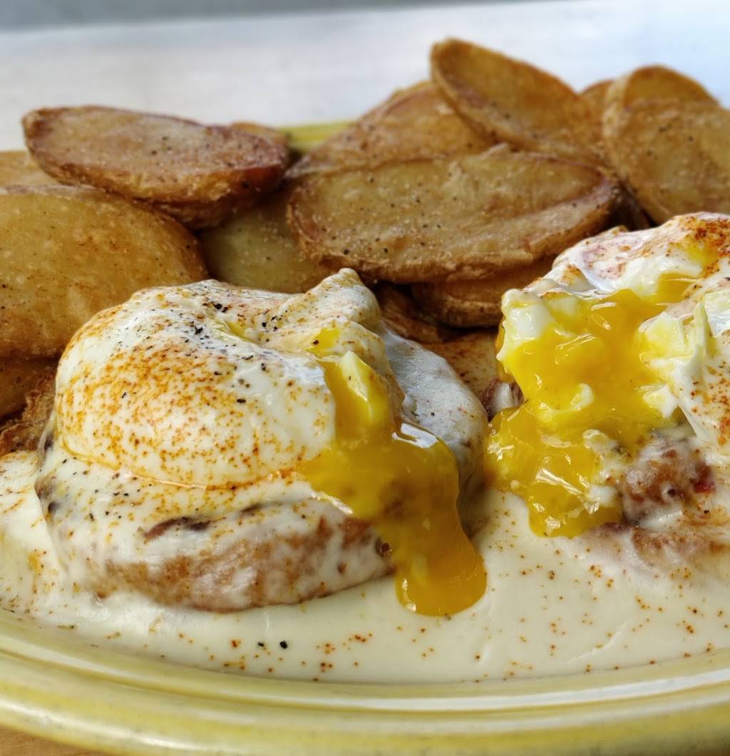 Alki Cafe | restaurant | 2726 Alki Ave SW, Seattle, WA 98116, USA | 2069350616 OR +1 206-935-0616