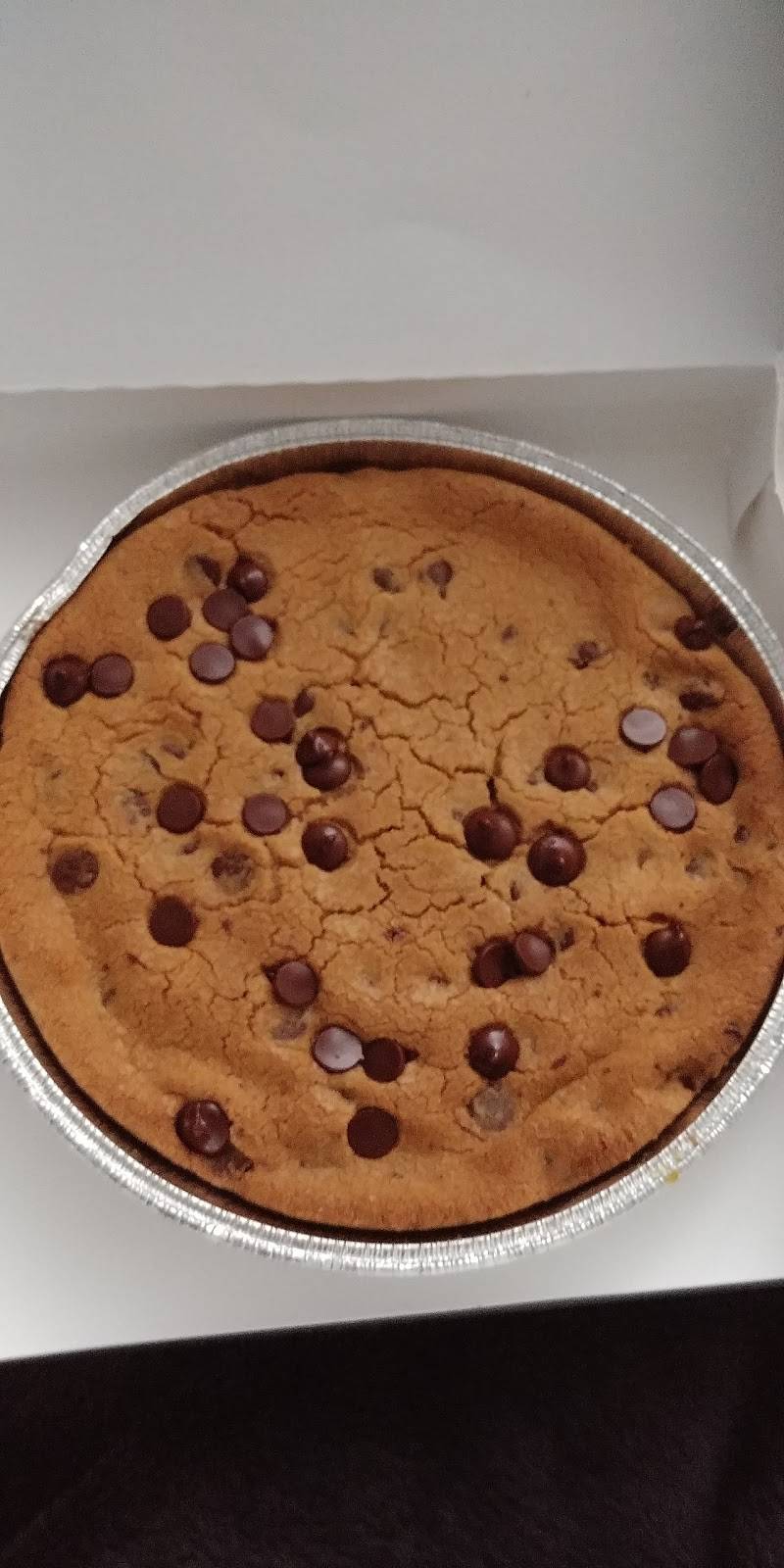 Pizza Hut | restaurant | 300 Fort Evans Rd NE Suite 101, Leesburg, VA 20176, USA | 7037793679 OR +1 703-779-3679