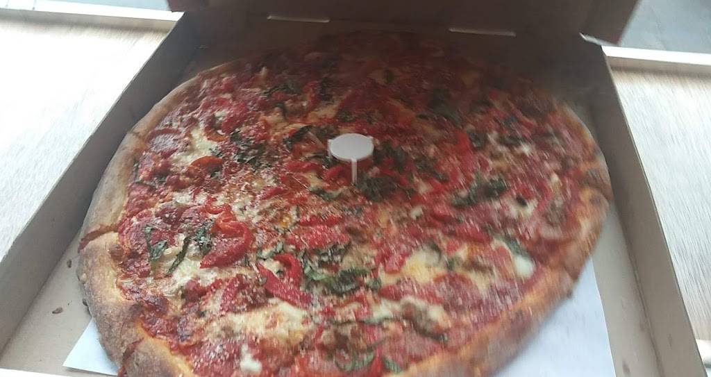 Andreas Pizza | restaurant | 517 W Main St, Meriden, CT 06451, USA | 2034409197 OR +1 203-440-9197