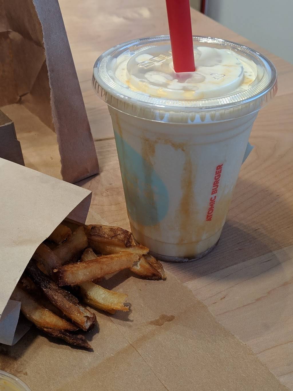 Atomic Burger | restaurant | 5909 Creek Centre Dr, Baton Rouge, LA 70820, USA | 2252236746 OR +1 225-223-6746