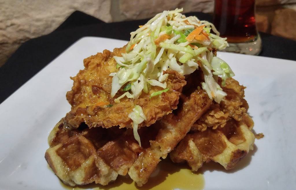 Hopvine Brewing Company | restaurant | 4030 Fox Valley Center Dr, Aurora, IL 60504, USA | 6302296030 OR +1 630-229-6030