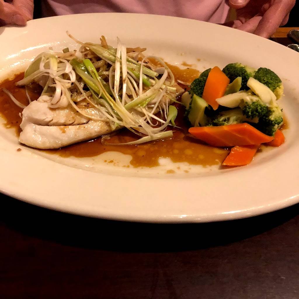 Oriental Wok | restaurant | 2444 Madison Rd # 104, Cincinnati, OH 45208, USA | 5138716888 OR +1 513-871-6888