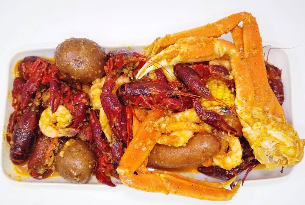 Bayou Seafood & More | restaurant | 10040 Veterans Memorial Dr #200, Houston, TX 77038, USA | 2817414520 OR +1 281-741-4520