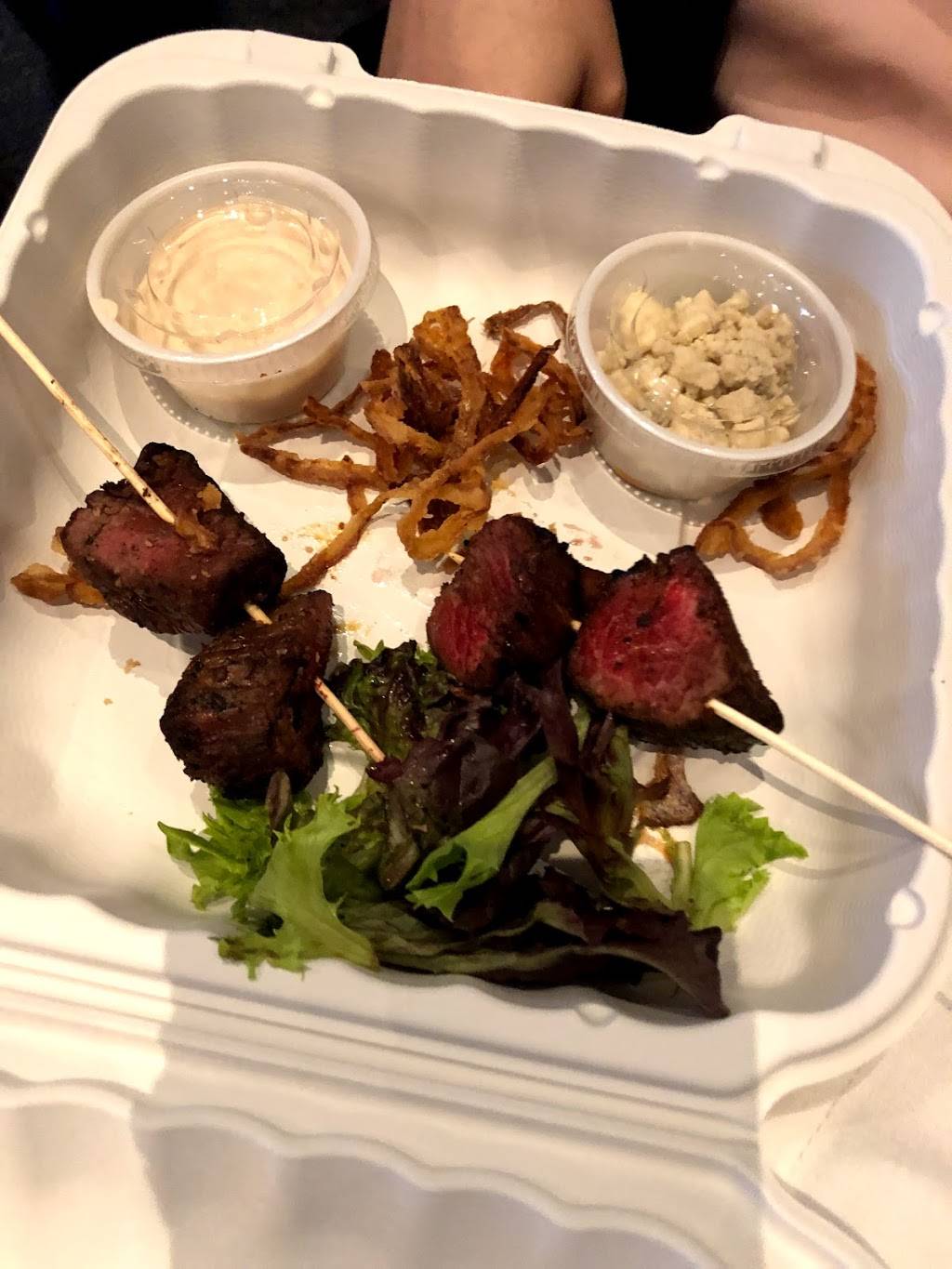 Fugazzis | restaurant | 127 W Main St, Visalia, CA 93291, USA | 5596250496 OR +1 559-625-0496