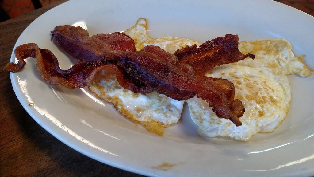 Farmers Market Cafe | cafe | 315 N McDonough St, Montgomery, AL 36104, USA | 3342621970 OR +1 334-262-1970