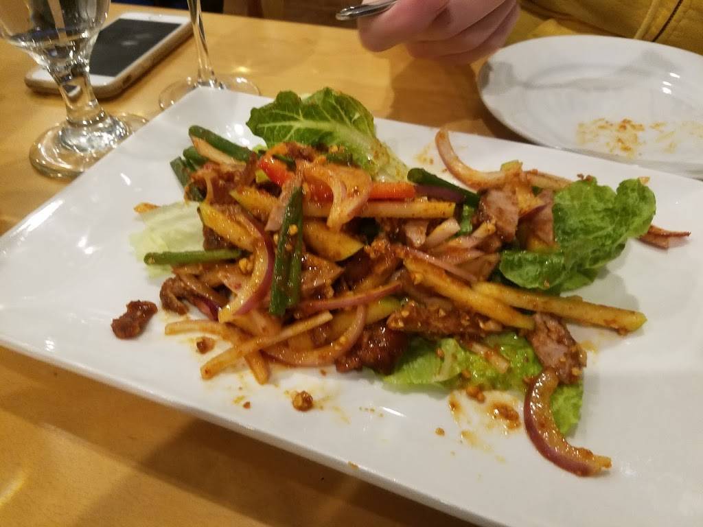 Bangkok Bistro Thai Eatery | restaurant | 100 U.S. 9, Manalapan Township, NJ 07726, USA | 7324146622 OR +1 732-414-6622