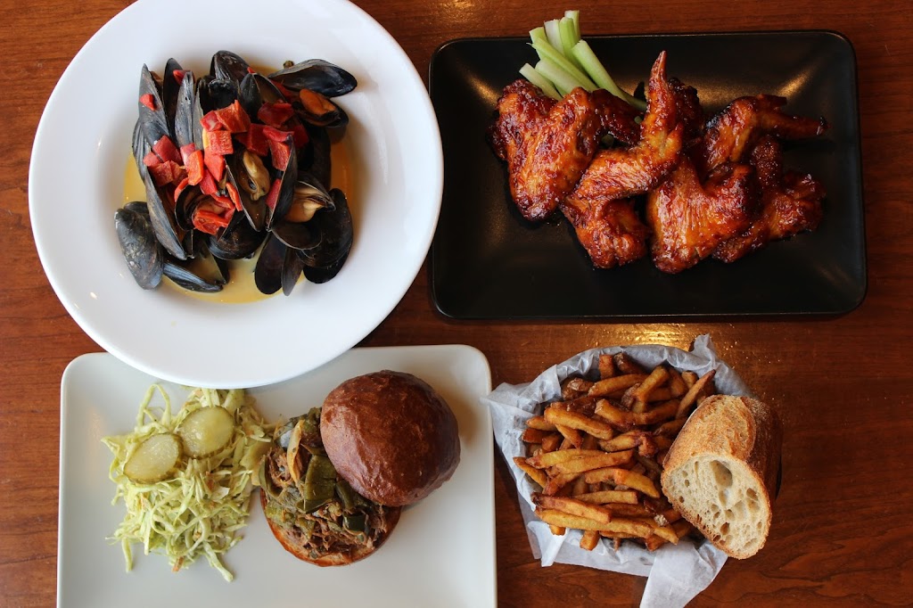 Teresas Next Door Bar | restaurant | 126 N Wayne Ave, Wayne, PA 19087, USA | 6102939909 OR +1 610-293-9909