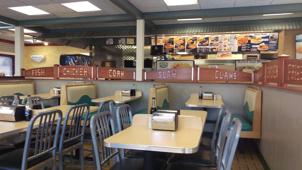 Long John Silvers | restaurant | 520 S Memorial Dr, New Castle, IN 47362, USA | 7655212684 OR +1 765-521-2684