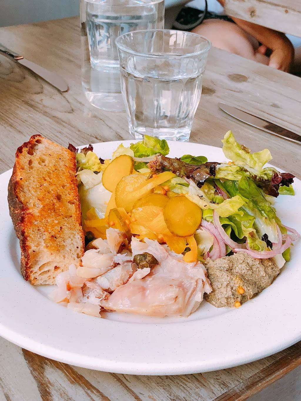 Botanica Restaurant and Market | restaurant | 1620 Silver Lake Blvd, Los Angeles, CA 90026, USA | 3235226106 OR +1 323-522-6106