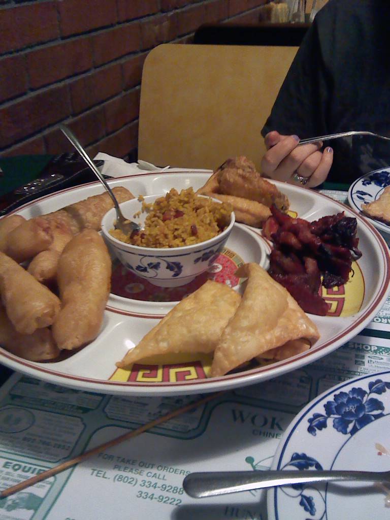 Wok & Roll | restaurant | 388 E Main St, Newport, VT 05855, USA | 8023349288 OR +1 802-334-9288