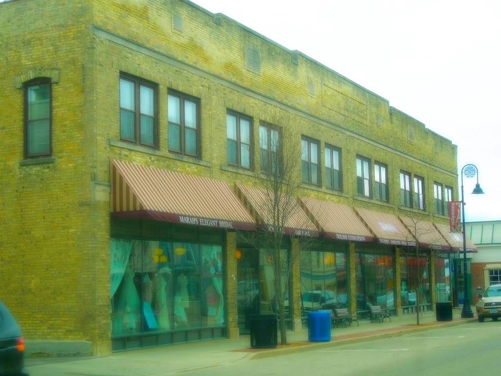 Bistro 101 | restaurant | 101 E Main St # 150 #150, Mt Horeb, WI 53572, USA | 6084379463 OR +1 608-437-9463