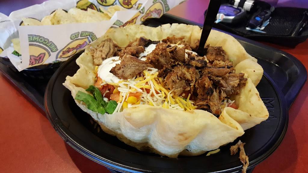 Moes Southwest Grill | restaurant | 2450 Main St, Glastonbury, CT 06033, USA | 8604309222 OR +1 860-430-9222