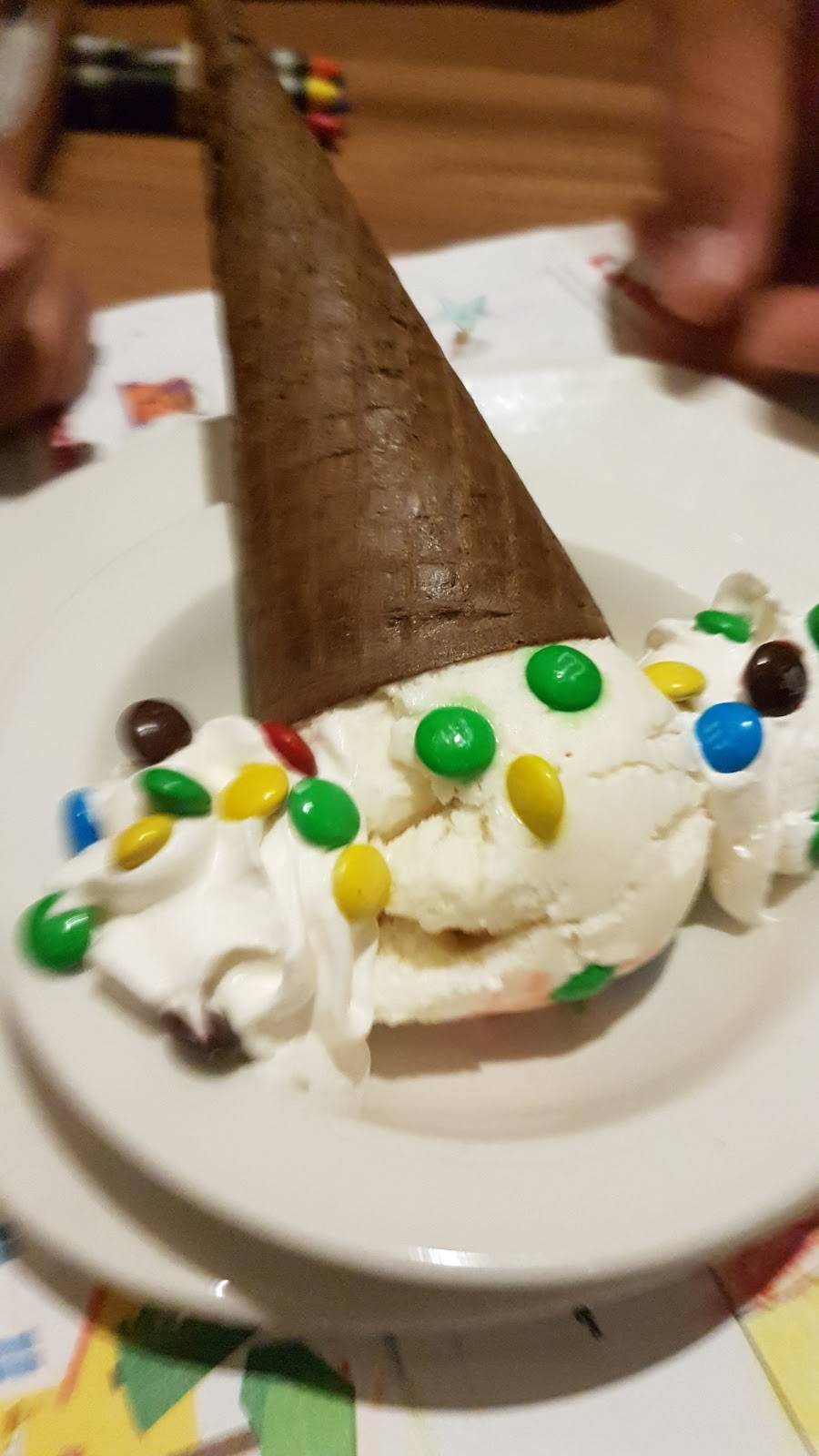 Rôtisserie St-Hubert | restaurant | 330 Rue de Saint Jovite, Mont-Tremblant, QC J8E 2Z9, Canada | 8194252721 OR +1 819-425-2721