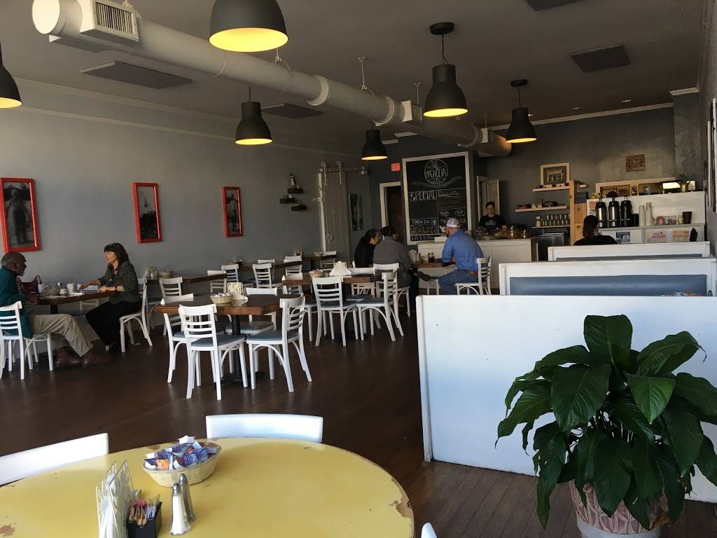 The Magnolia Cafe of Palatka LLC | cafe | 705 St Johns Ave, Palatka, FL 32177, USA | 3865302740 OR +1 386-530-2740