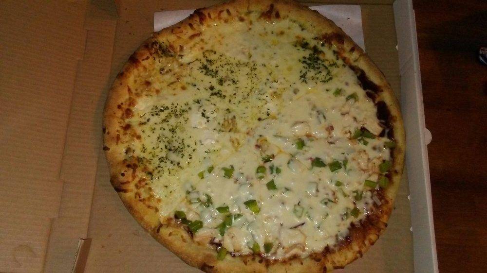 Angelinas Pizzeria | restaurant | 7790 W Cheyenne Ave, Las Vegas, NV 89129, USA | 7024633500 OR +1 702-463-3500