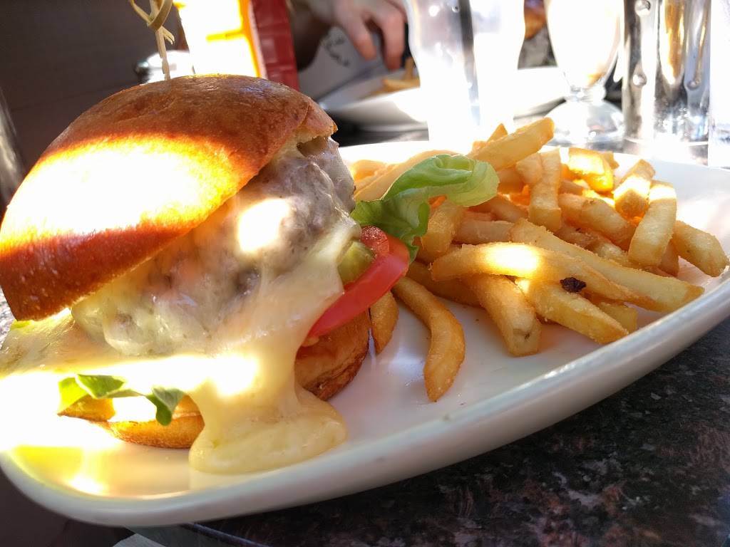 Bibis Burger Bar | restaurant | 630 3rd St, Santa Rosa, CA 95404, USA | 7075231400 OR +1 707-523-1400