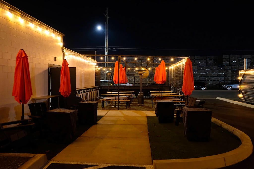 HRL Brewery & Pubbery | restaurant | 1100 N Central Ave, Medford, OR 97501, USA | 5414996373 OR +1 541-499-6373