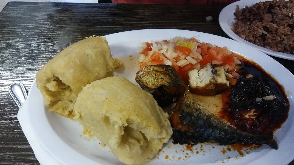 Starlight Baker & Cafe Cuisine | restaurant | 14855 Sherman Way, Van Nuys, CA 91405, USA | 8189881727 OR +1 818-988-1727