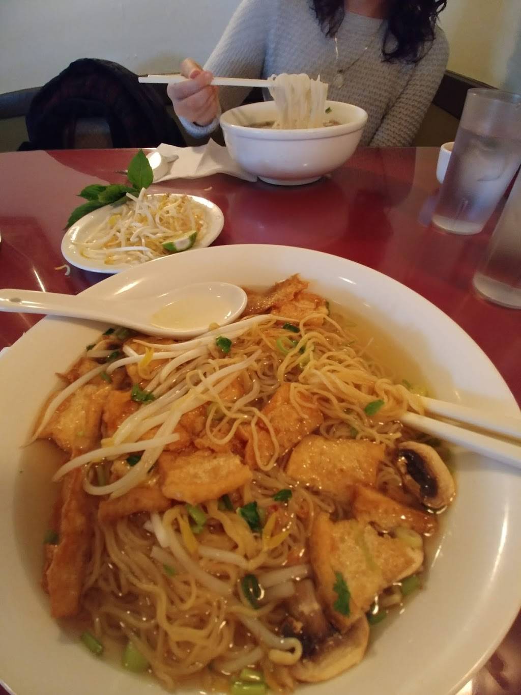 Pho Truc Lien | restaurant | 3010 St Joseph Blvd, Orléans, ON K1C 7C2, Canada | 6138348088 OR +1 613-834-8088