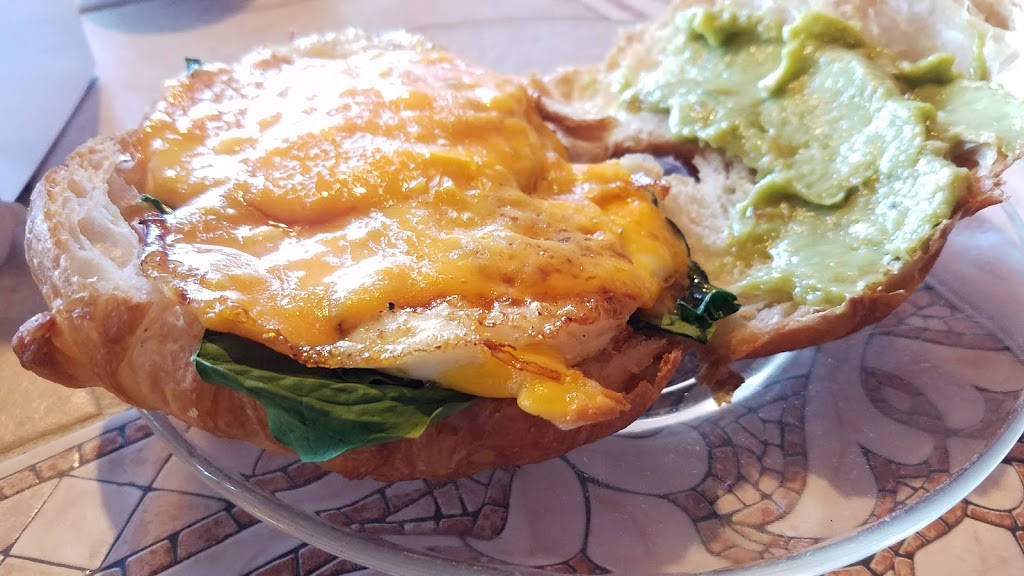 Kaffeine Coffee Cafe | cafe | 5225 Almeda Rd, Houston, TX 77004, USA | 8007569060 OR +1 800-756-9060