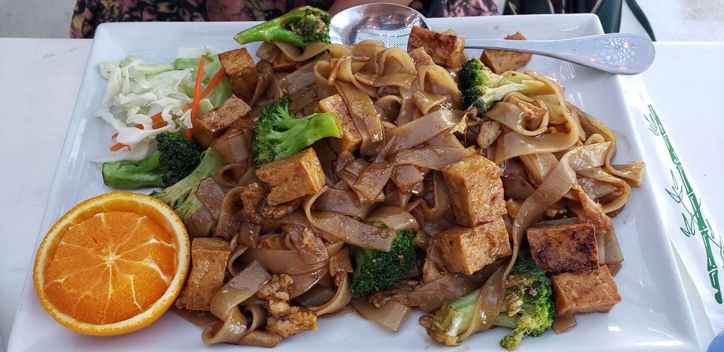 4 Seasons Restaurant | restaurant | 1423 W Miracle Mile, Tucson, AZ 85705, USA | 5208824212 OR +1 520-882-4212