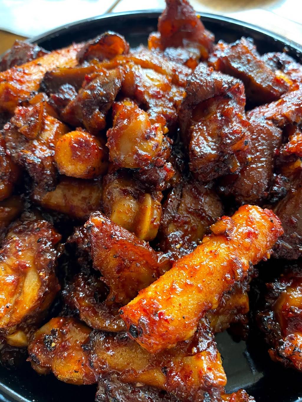 Crescent Pocha | restaurant | 38-40 Crescent St, Queens, NY 11101, USA | 7183922509 OR +1 718-392-2509