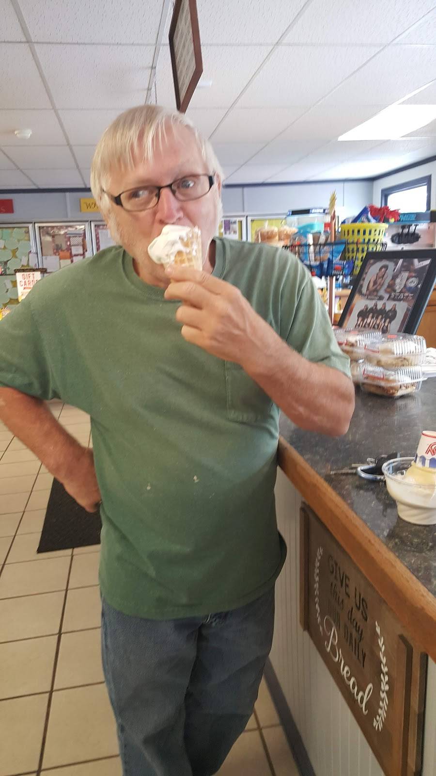 Subs2Go | restaurant | 407 S Main St, Albany, IL 61230, USA | 3098879999 OR +1 309-887-9999