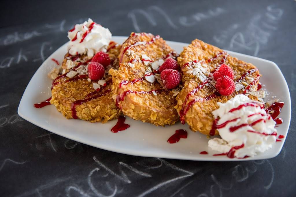 The Broken Yolk cafe | restaurant | 2701 Harbor Blvd, Costa Mesa, CA 92626, USA | 6572316708 OR +1 657-231-6708