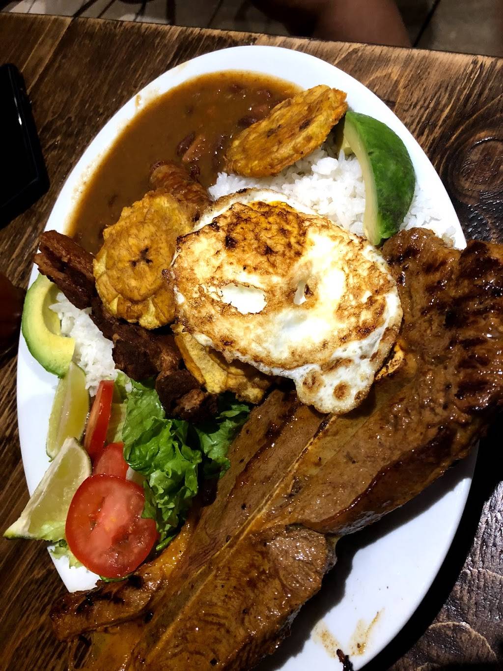 Café Cubano Montreal | restaurant | 168 Rue Beaubien E, Montréal, QC H2S 1R2, Canada | 5149954180 OR +1 514-995-4180