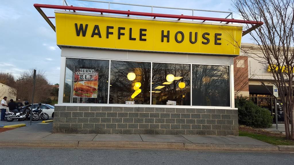 Waffle House | meal takeaway | 2727 Peters Creek Pkwy, Winston-Salem, NC 27127, USA | 3367716300 OR +1 336-771-6300