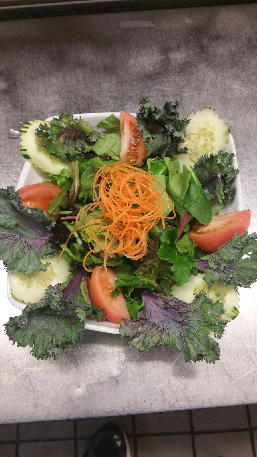 Thai Bistro & Sushi Bar | restaurant | 7 S Delaware Ave, Mason City, IA 50401, USA | 6412018216 OR +1 641-201-8216