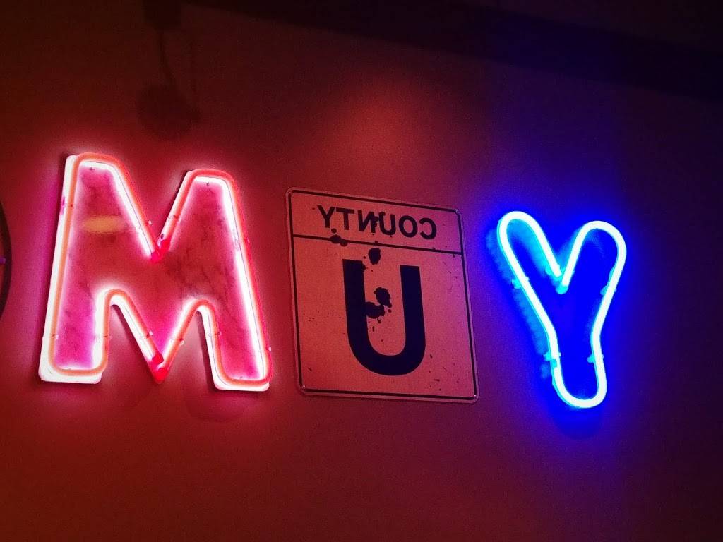 Red Robin Gourmet Burgers and Brews | restaurant | 18810 E US Hwy 40, Independence, MO 64055, USA | 8167955678 OR +1 816-795-5678