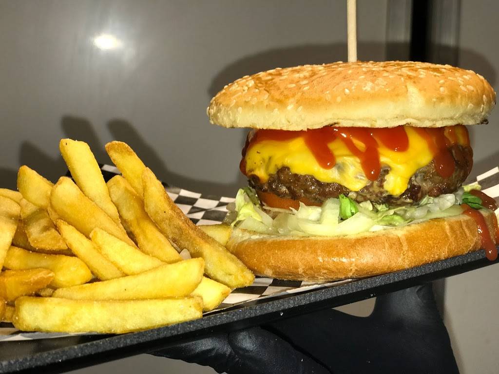 Upa Food Truck "Unos panas ahí" | restaurant | 8151 NW 66th St, Miami, FL 33166, USA | 7863291276 OR +1 786-329-1276