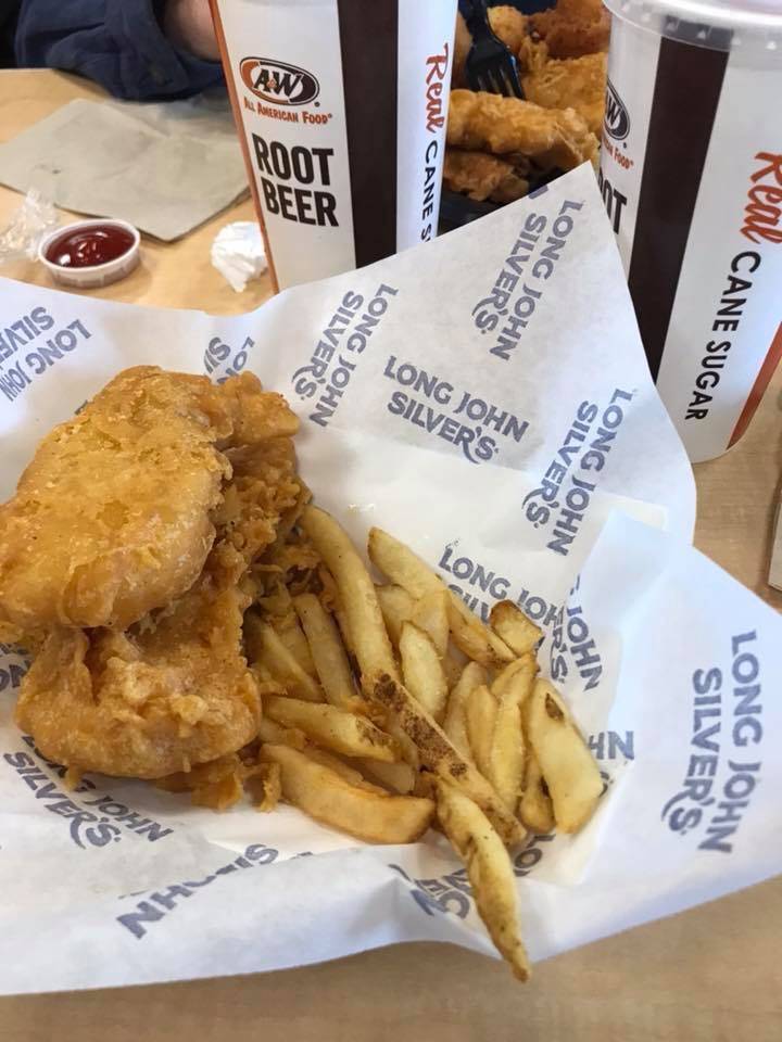 Long John Silvers | restaurant | 323 W Plaza Dr, Columbia City, IN 46725, USA | 2602447500 OR +1 260-244-7500