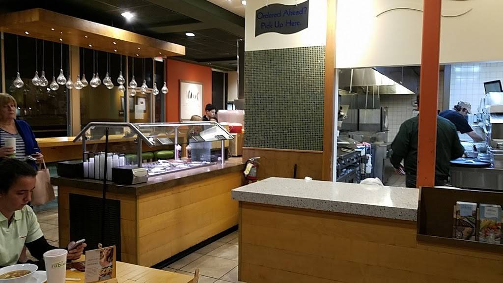 Rubios Coastal Grill | restaurant | 2220 17th St, Santa Ana, CA 92705, USA | 7143384122 OR +1 714-338-4122