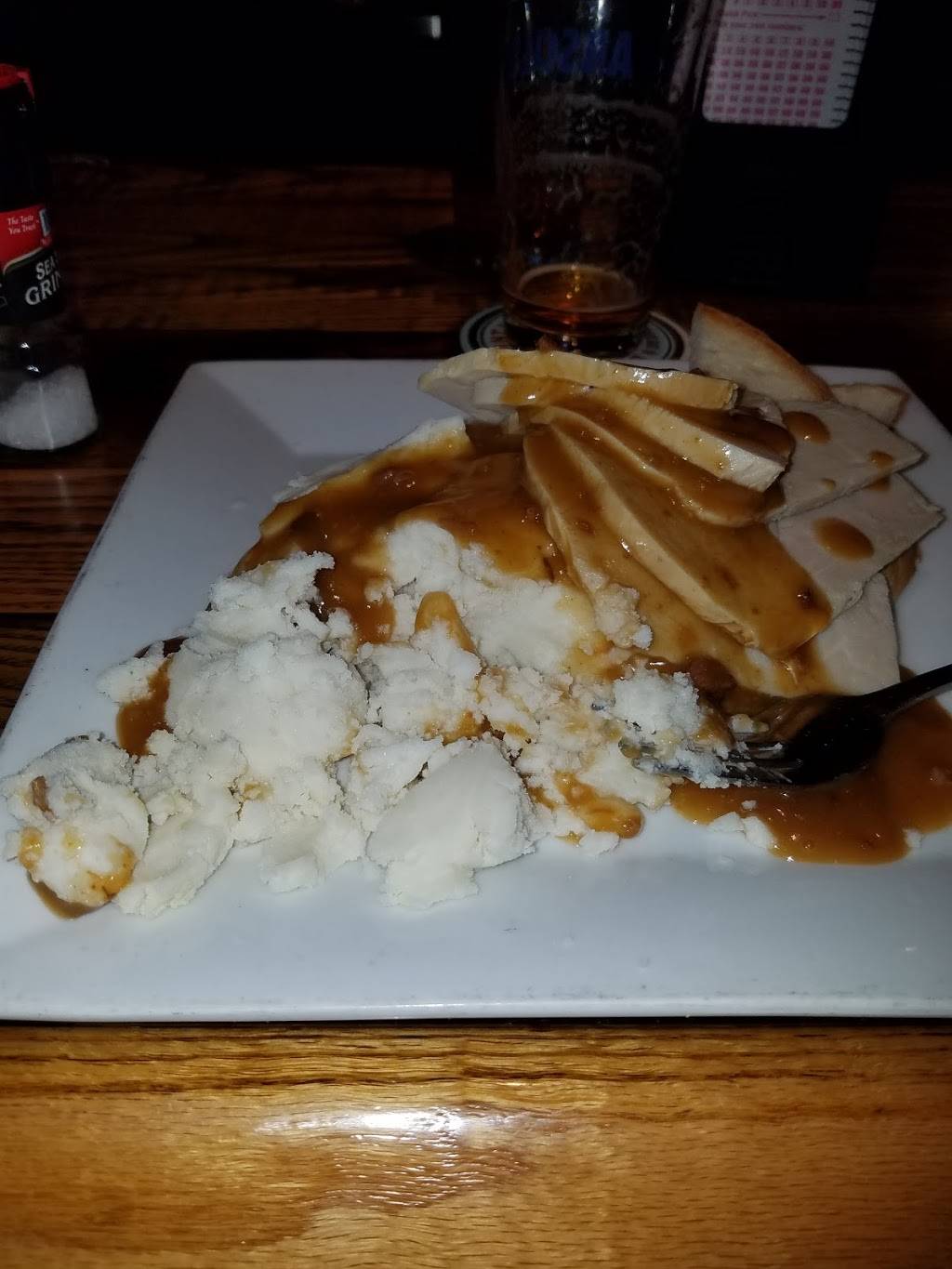 Della Roses Local Tavern | restaurant | 1204 Agora Dr, Bel Air, MD 21014, USA | 4104209200 OR +1 410-420-9200