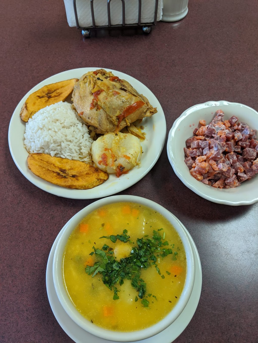 El Fogon Colombiano | restaurant | 6804 N Armenia Ave #3, Tampa, FL 33604, USA | 8139333033 OR +1 813-933-3033